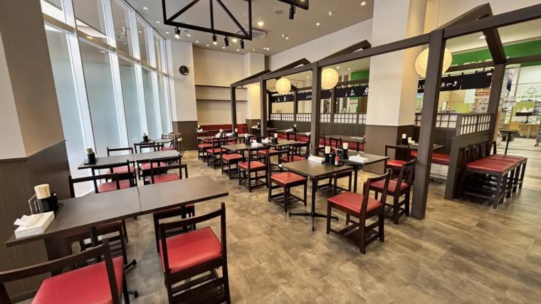 行列ができる富山名物もつ煮込みうどん【糸庄】ファボーレ店だけで食べられる新メニュー：グリーンカレー