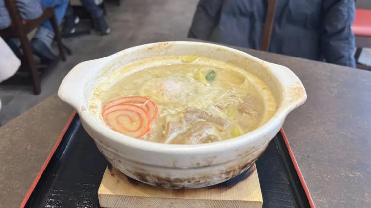 行列ができる富山名物もつ煮込みうどん【糸庄】ファボーレ店だけで食べられる新メニュー：グリーンカレー