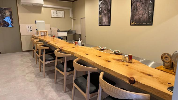 つるコシ麺に感動! 大岩の魂を宿す富山ラーメン新店【自家製麺ふきの葉】