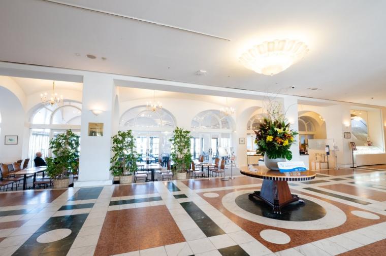 和歌山マリーナシティホテル＋エントランス