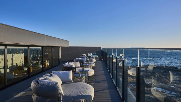 「ふふ 城ヶ島 海風のしらべ」ルーフトップラウンジ