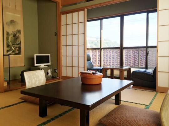 伊豆稲取の金目鯛一筋に　旅館はまべ荘