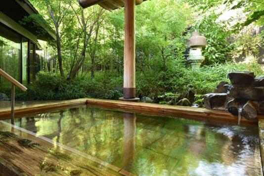 川場温泉かやぶきの源泉湯宿　悠湯里庵（ゆとりあん）