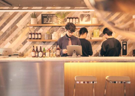 ＨＯＴＥＬ　ＳＨＥ，　ＫＹＯＴＯ