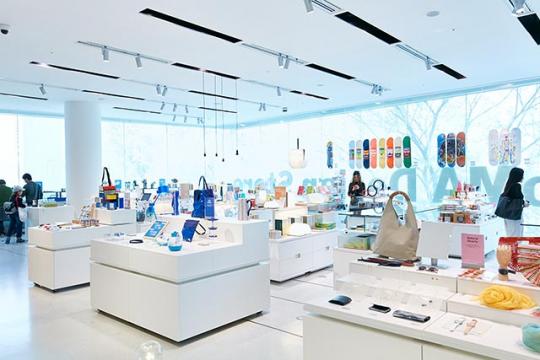 MoMA Design Store 表参道