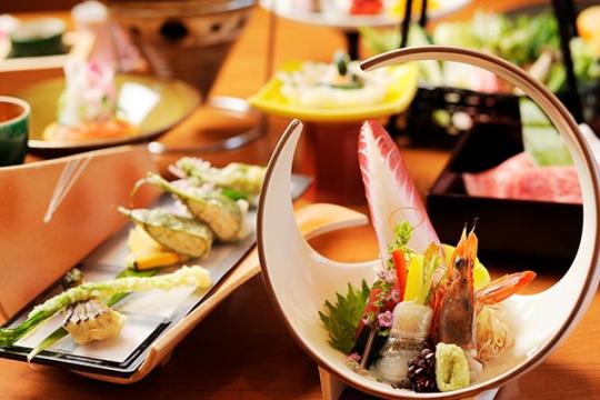 箱根湯本温泉　ホテル南風荘