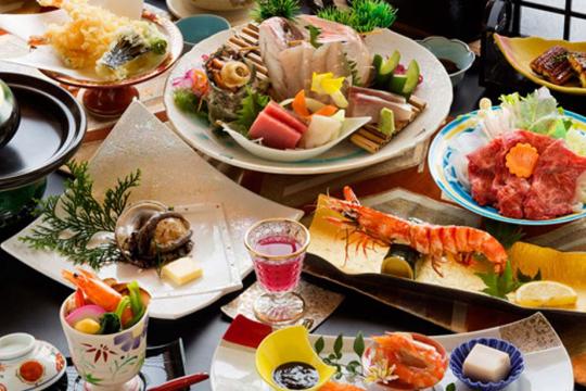 渚のリゾート　竜宮ホテル