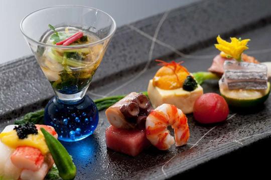 箱根湯本温泉　箱根　花紋