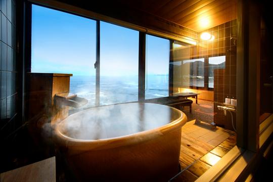 「浜辺の湯　浪漫の歌」　宿　中屋