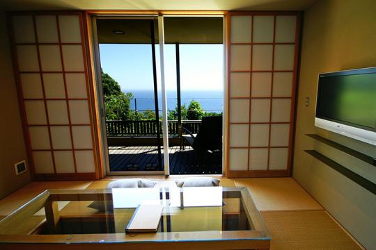 源泉と離れのお宿 月