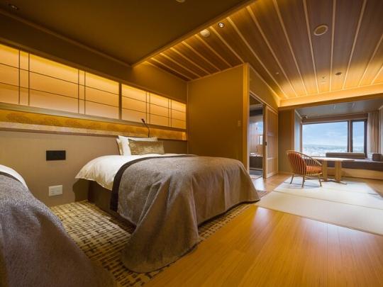 富士山温泉　ホテル鐘山苑