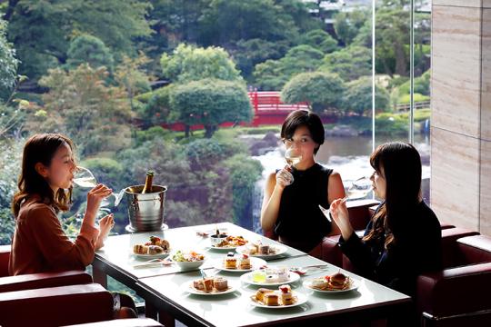 ホテルニューオータニ「ガーデンラウンジ」 いちごビュッフェ