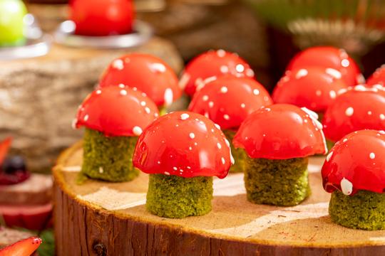 コンラッド東京「セリーズ」 いちごビュッフェ