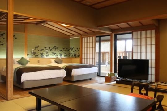 今宵天空に遊ぶ　しょうげつ