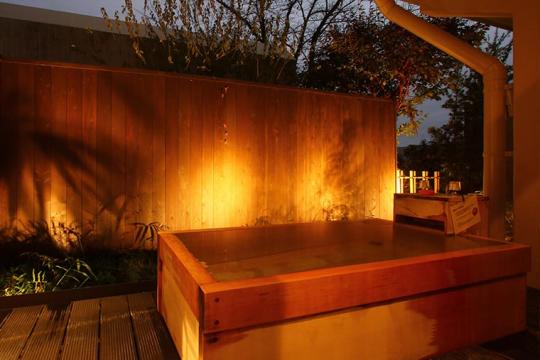 里山の隠れ宿　花富亭