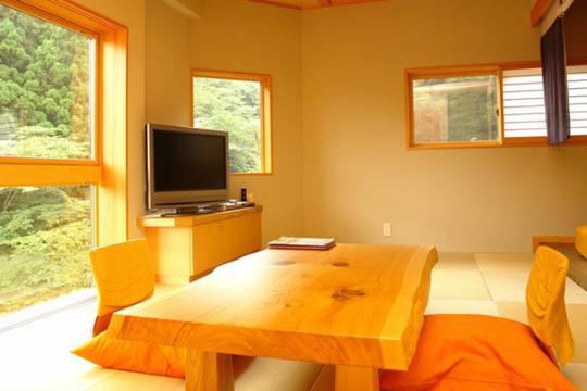 にごり湯の宿　赤城温泉ホテル