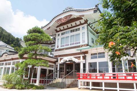 唯一無二！生まれ変わった箱根「富士屋ホテル」の魅力を徹底紹介