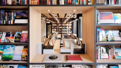 ホテル×ライブラリー・本屋