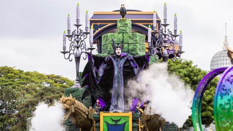 東京ディズニーランド　パレード　2024年