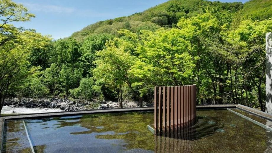 星野リゾート　奥入瀬渓流ホテル