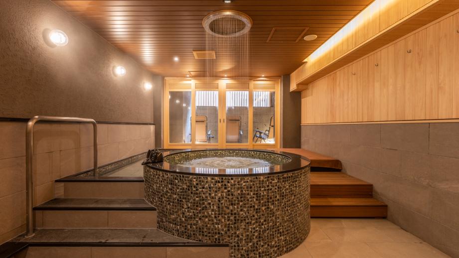 「湯田中温泉よろづや」に登場した、プライベートSPA「梵（ぼん）」