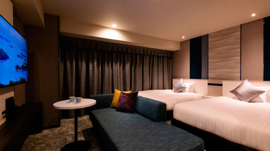 シックなデザインで落ち着いた雰囲気の【NAGASAKI　Plus+　スーペリアツイン／27.1平米】