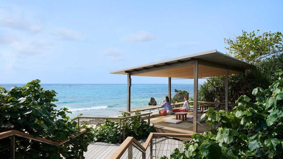 沖縄本島のおすすめ絶景「海カフェ＆森カフェ」8選