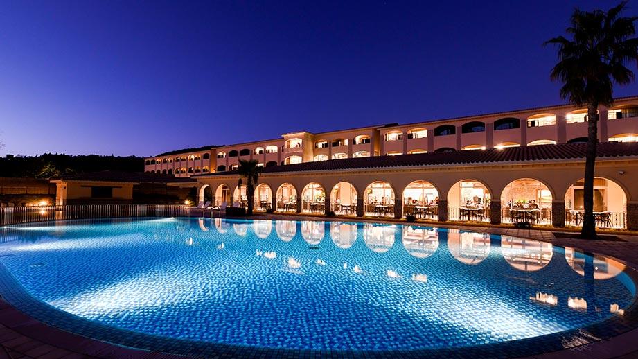 九州の露天風呂付き客室が人気の宿