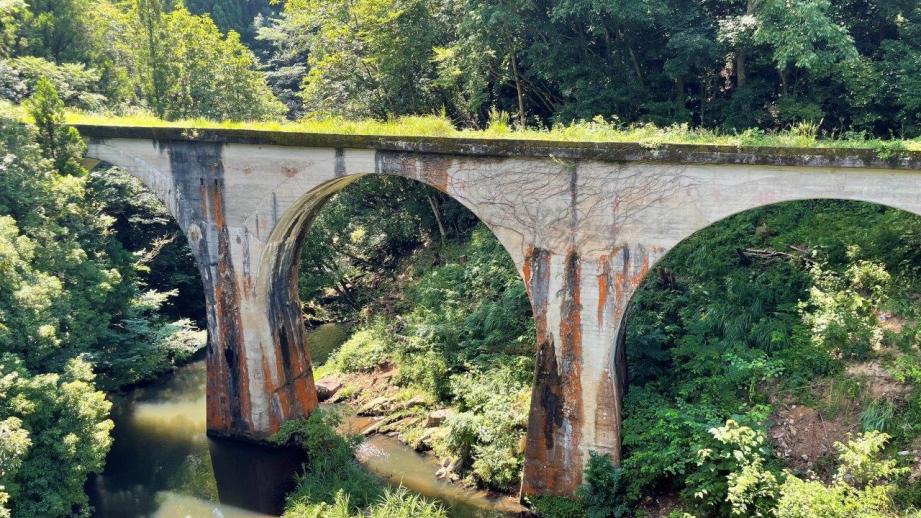 一度も列車が走ることのなかった「幻の鉄道遺跡」！島根県と広島県をつなぐ広浜鉄道