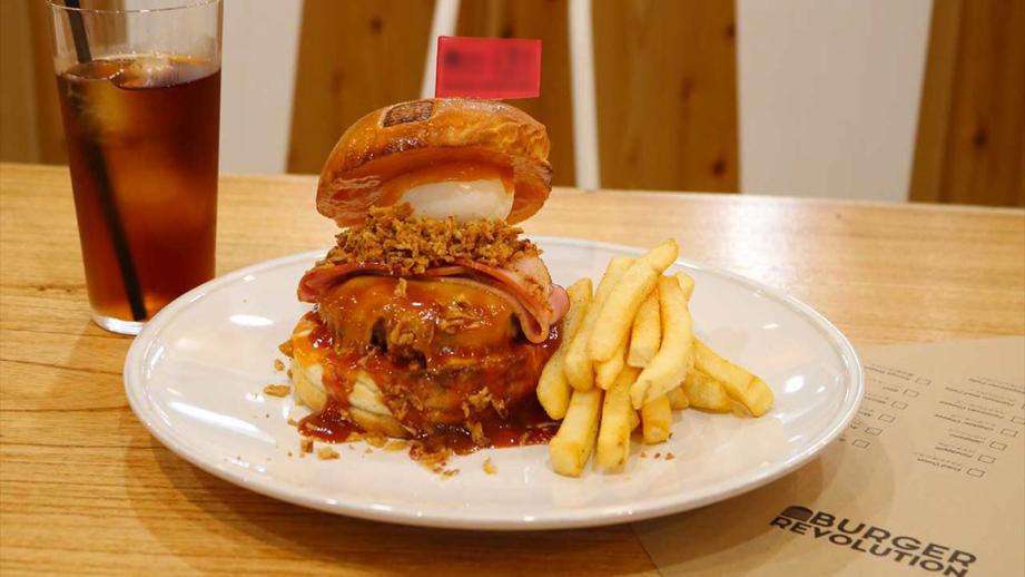 Burger Revolution Naha（バーガーレボリューション那覇）