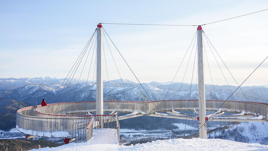 アクティブに冬を楽しむ！トマム ザ・タワーで刺激的な体験を