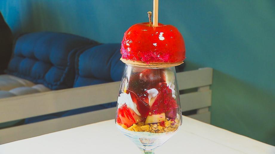 ワッフル、台湾唐揚げ、りんご飴…話題のグルメが楽しめる！鳥取県倉吉市「grimon」で楽しいひとときを 