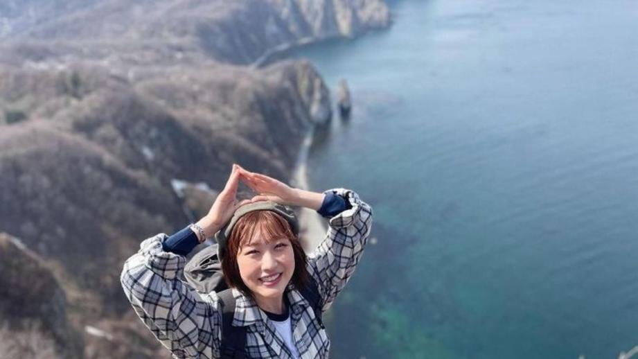 【北海道・余市町】足がすくむ絶景！積丹ブルーを断崖絶壁から望む「尻場山」