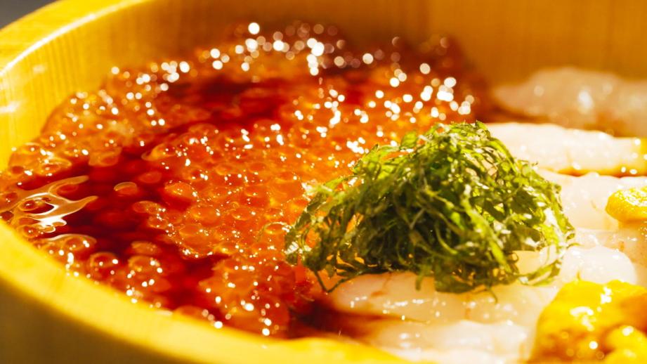 【新店】境港ならではのフォトジェニック海鮮丼！水木しげるロードで「輝く海鮮」に舌鼓｜境港市