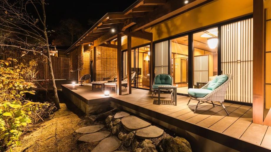 「蔦温泉」離れ