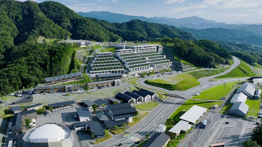 VISONで多彩なグルメや薬草湯を堪能する