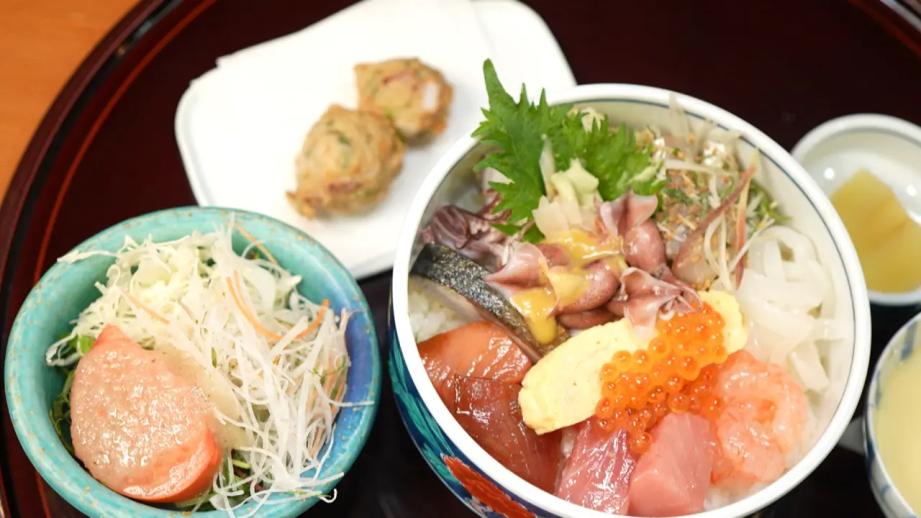 居酒屋だけど豪華ランチが魅力! 富山市清水町【魚楽】魚と肉から選べる贅沢どんぶりセット