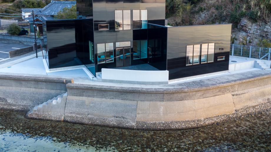 「hotel 87r」外観