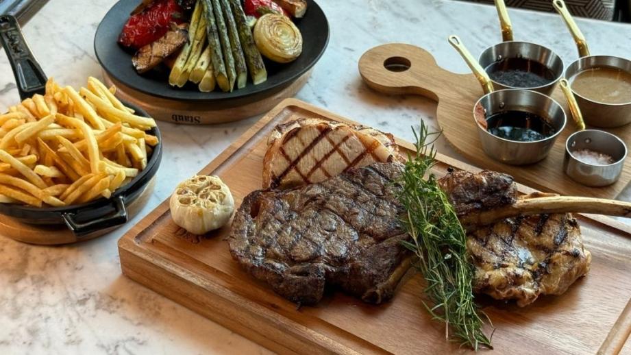 「ハイアット セントリック 金沢」の「FIVE – Grill & Lounge」で牛・豚・鶏の 肉祭り！