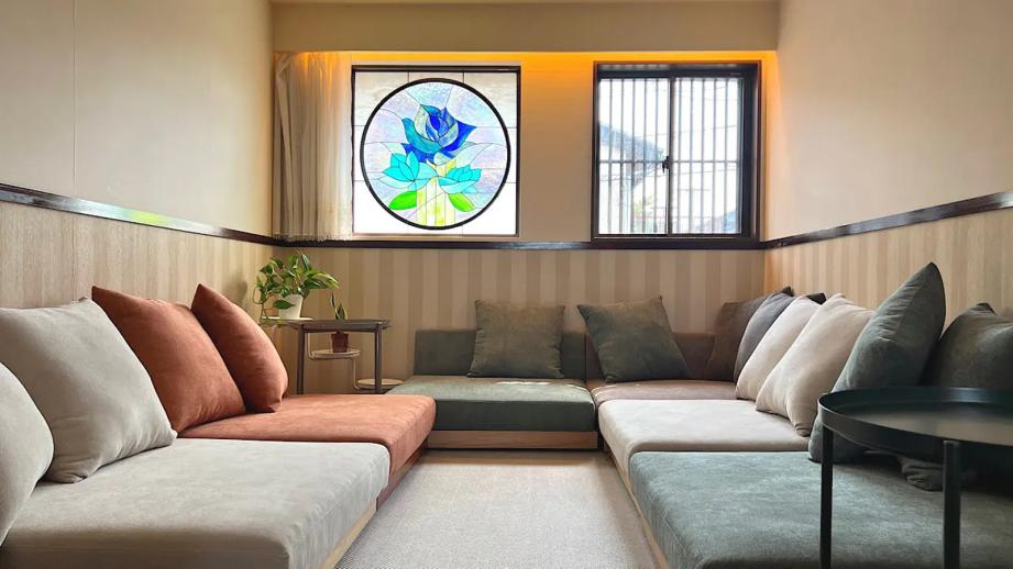 坂のまちから川を見下ろす雑貨カフェ【grin the cafe】おわらの風情漂う富山八尾でくつろぎのひと時を