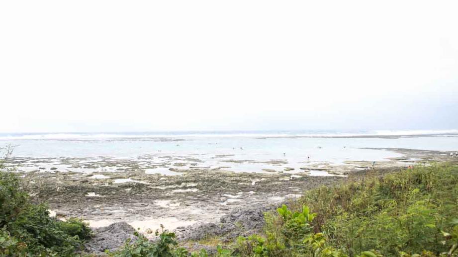 沖縄の天然水族館！神秘的なイノーが広がる、ジョン万ビーチ（大度浜海岸）の絶景と魅力を詳しく解説（糸満市）
