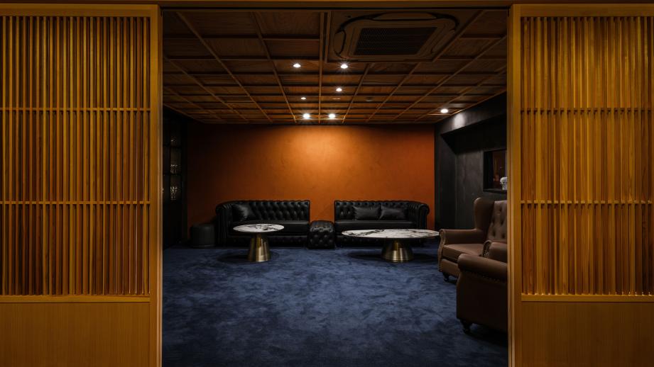 「箱根 ひばり乃」ラウンジ