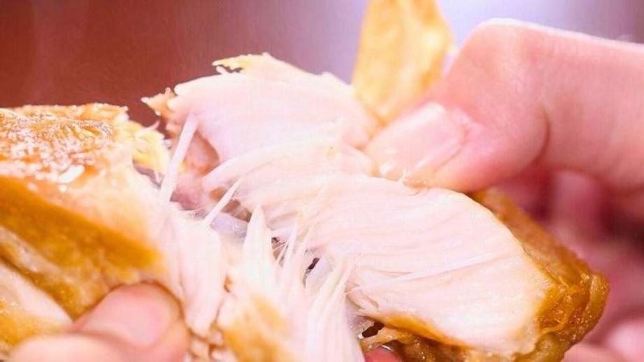 小樽に来たなら「これ一択！」食べ始めると止まらない…老舗の原点は実は意外な店だった