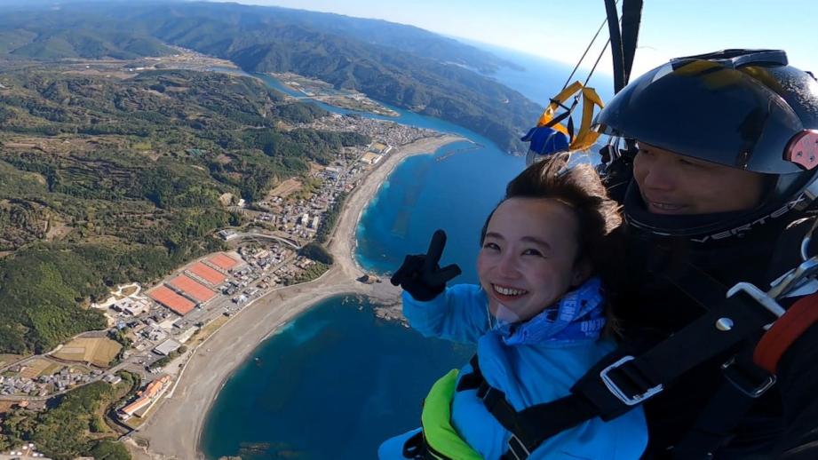 【和歌山】南紀白浜 の海を空から一望！新アクティビティ「オーシャンスカイダイビング」