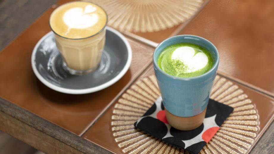 京都・伏見稲荷の「Vermillion - cafe.」で、メルボルンスタイルのコーヒーを
