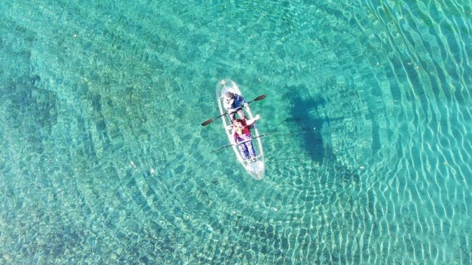 高知の清流・仁淀川で、神秘的な「仁淀ブルー」と出会うスポット5選