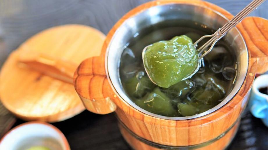 江ノ電沿いのお屋敷でいただく♪のどごしツルンのわらび餅。藤沢「善乃園」