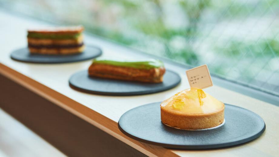 お菓子の本場パリで愛される繊細なスイーツを♪ 京都限定も並ぶ「サダハル・アオキ・パリ 烏丸御池店」