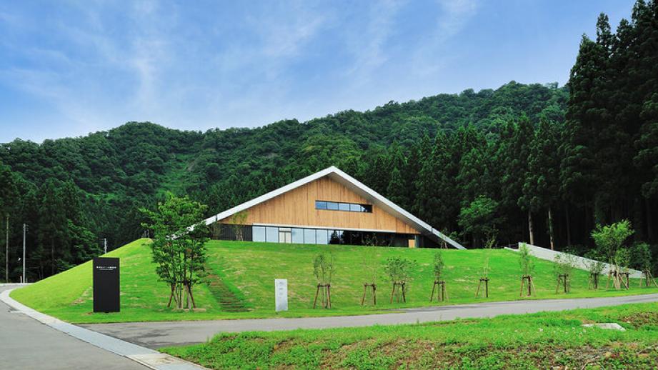 雪国文化も体験できる♪ 新潟・南魚沼ならではグルメや人気のおみやげがそろう「魚沼の里」