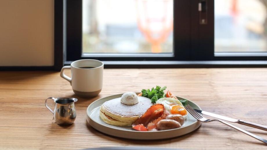 鴨川＆高瀬川のリバービューや納涼床が楽しめる、京都のカフェレストラン「Kacto」